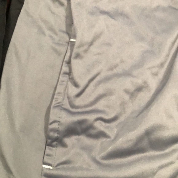 SPALDING, zip up, size 10–12 - Picture 5 of 5